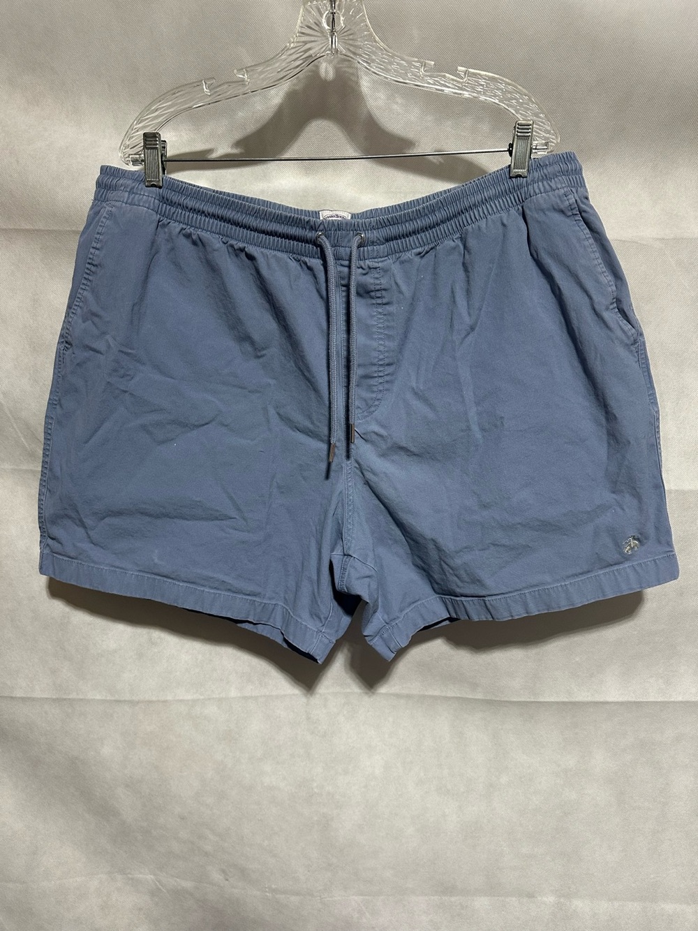 Brooks Brothers Shorts Men’s XXL Chino Elastic Waist Stretch 6" Inseam Blue Logo